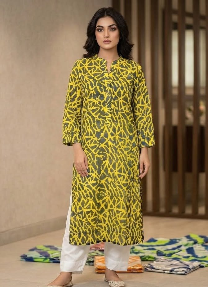 বাটিক কুর্তি জলপাই হলুদ